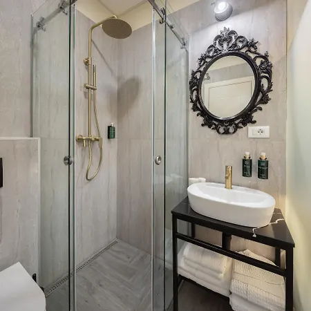 Luxury Golden Palace Citycentre Right Next To Diocletian's Palace Penzion Split