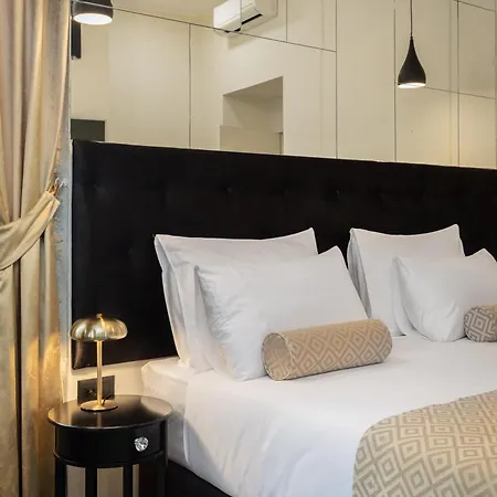 Luxury Golden Palace Citycentre Right Next To Diocletian's Palace بيت ضيافة