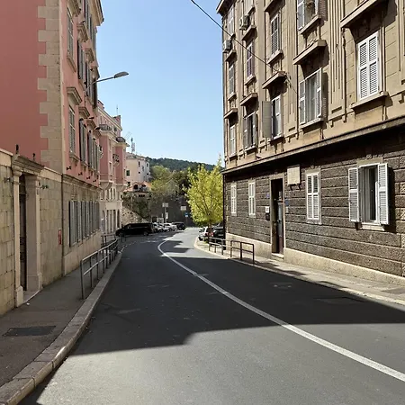 Luxury Golden Palace Citycentre Right Next To Diocletian's Palace Penzion Split