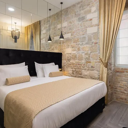 Luxury Golden Palace Citycentre Right Next To Diocletian's Palace 게스트하우스