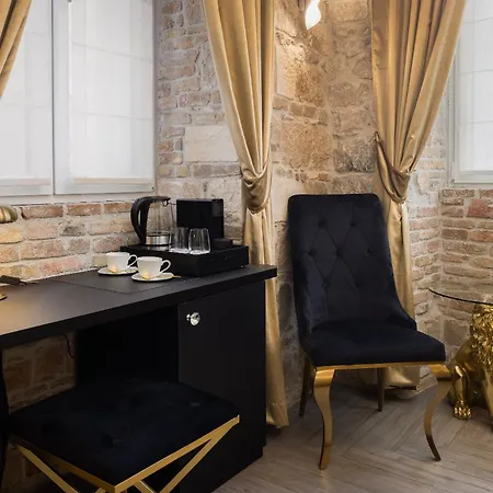 Luxury Golden Palace Citycentre Right Next To Diocletian's Palace 4* Split