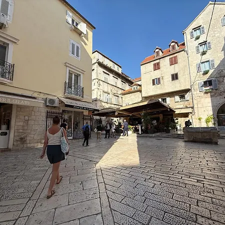 Luxury Golden Palace Citycentre Right Next To Diocletian's Palace 스플리트